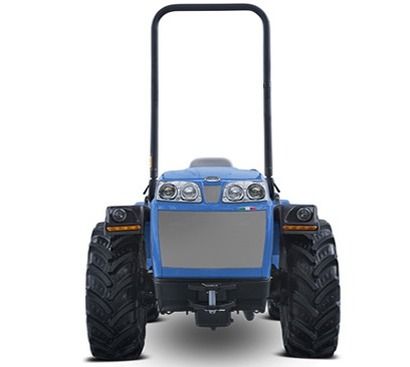 Tracteur compact Invictus K600 RS avec centre de gravité bas pour une stabilité optimale