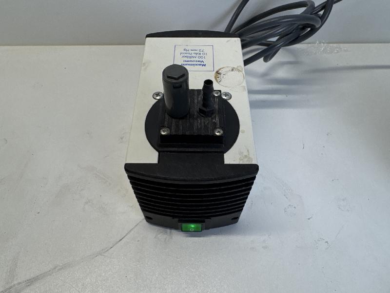 Pompe à vide Millipore Millivac Mini Vacuum Pump XF5423050_1