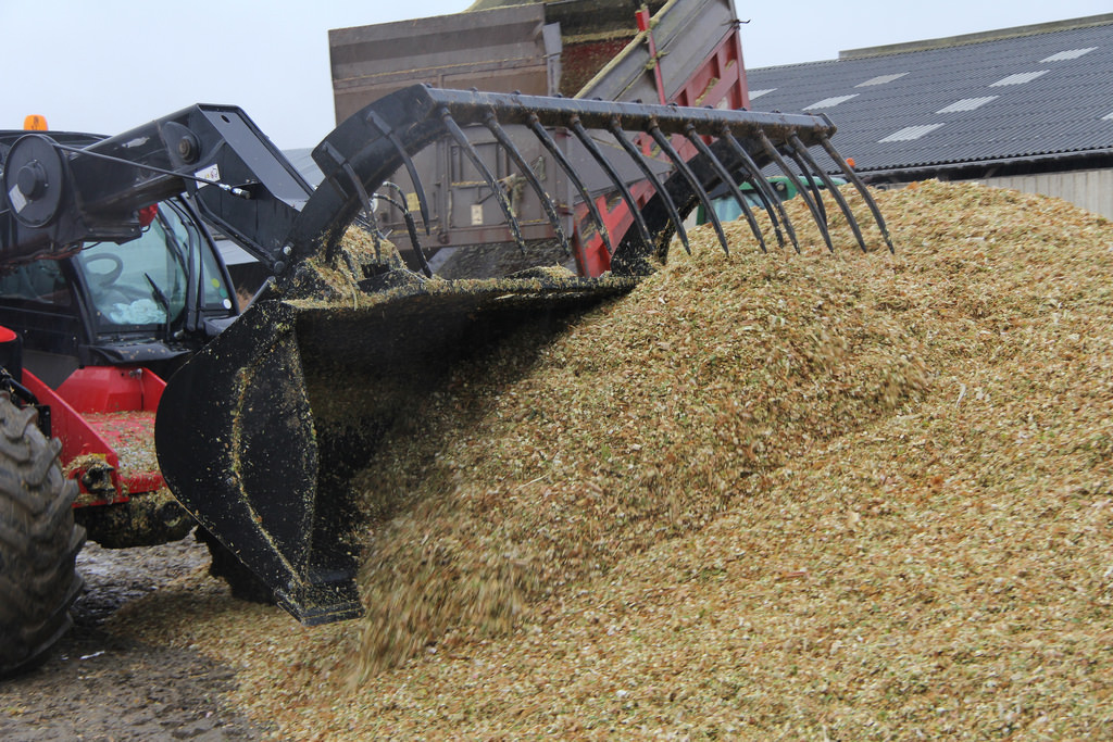 Godet multifonctions - cbg 2450/ 1700 fo - manitou_1