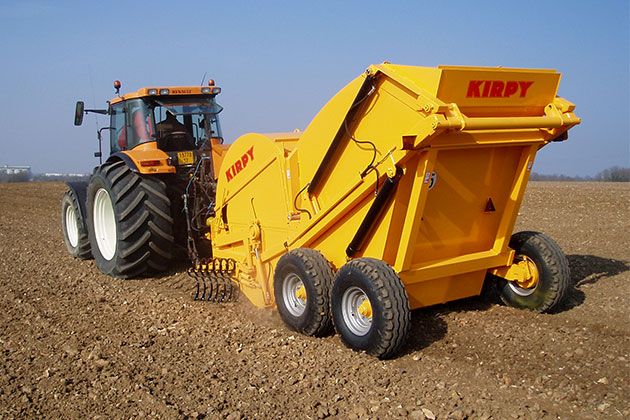 Ramasseuse de pierres avec largeur de travail de 2,50 m