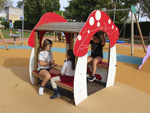 Cabane Chanterelle - Jeu inclusif pour enfants de 1 à 12 ans en bois traité et polyéthylène_1