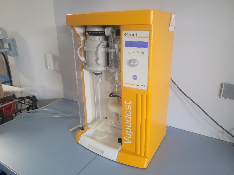 Distillateur avec titration automatique Vapodest 45S_1