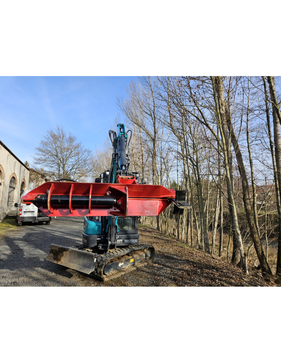 Fendeur de bûches sur pelle - vérin 16t - compatible pelle 1t5 à 8t - bûches jusqu'à 50cm_1