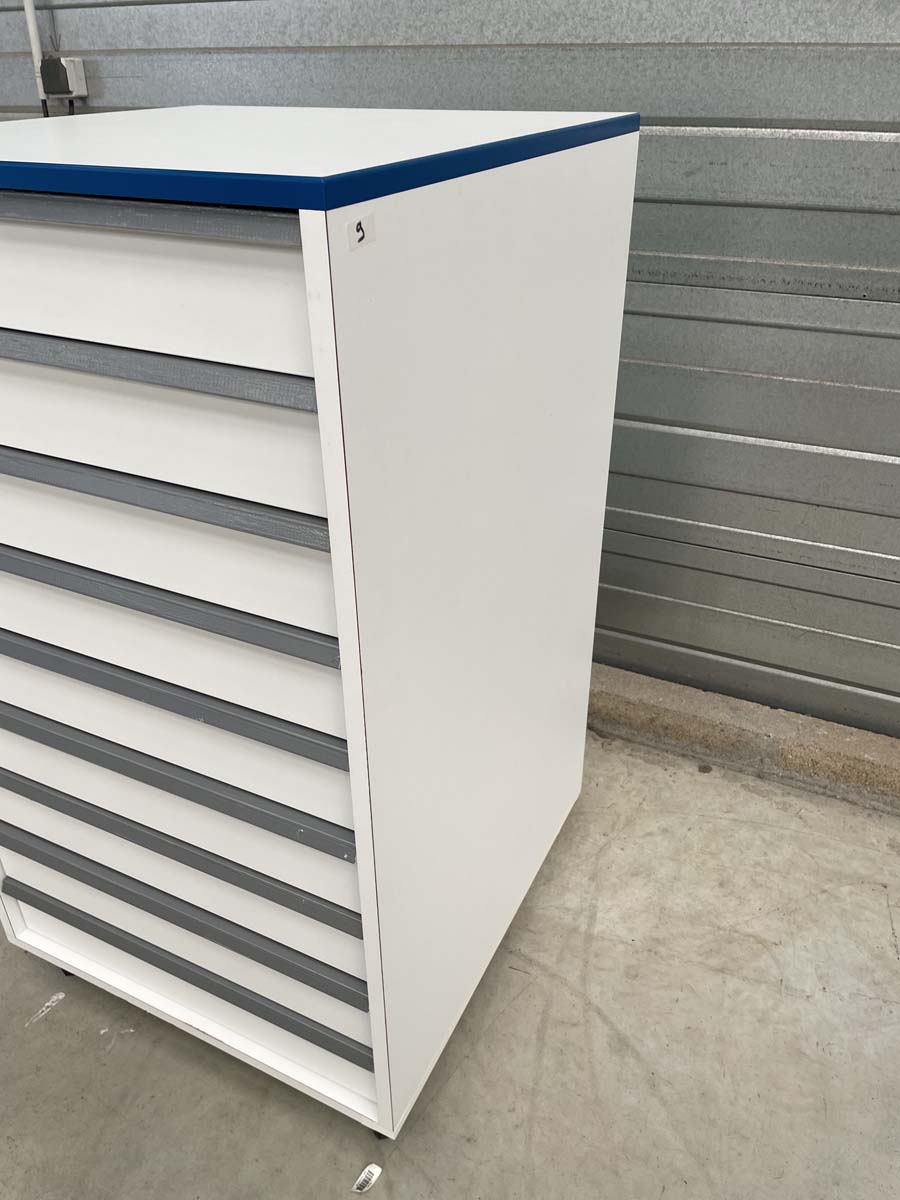 Meuble d'occasion de laboratoire avec tiroirs - ATEX - 9 tiroirs sur pieds métal - P21091158_1