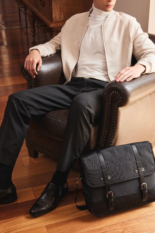 Sac business messager Kialma par K-loop - Réf: KI5403 - polyester recyclé avec compartiment rembourré pour ordinateur et traçabilité blockchain_1