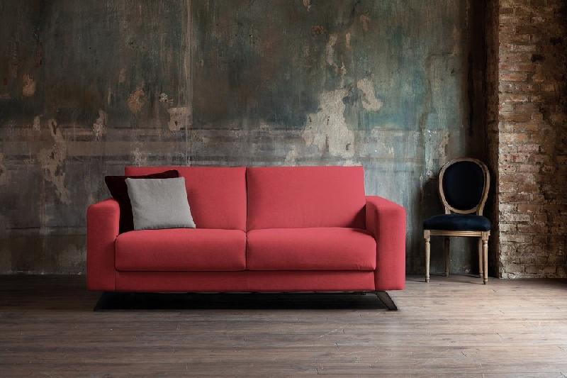 Canapé fixe PRODIGIO 3 places - tissu microfibre rouge - pieds luges en acier brun - fabrication italienne_1
