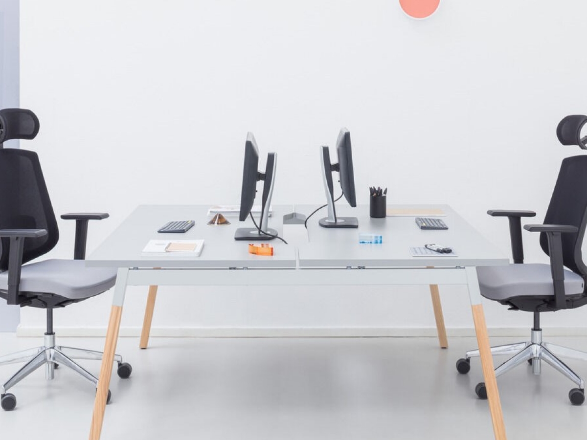 Bureau opératif administratif avec plateaux coulissants - OGI SLIDE - ergonomique et écologique_1