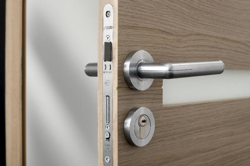 Serrure à encastrer Monomax NF - Têtière inox, coffre acier embouti, pêne galvanisé_1