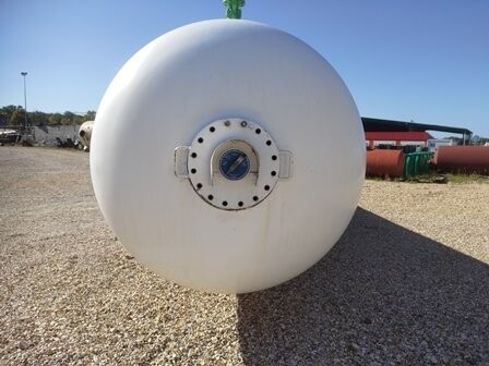 Cuve ex gaz 30 000L - Réf : W03002210001 - Dabert-Citernes - Diamètre 1m90 - Longueur 11m20 - Poids 6T500_1