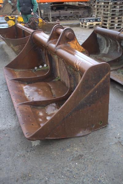 Godet case 2m20 d80 + axes_1