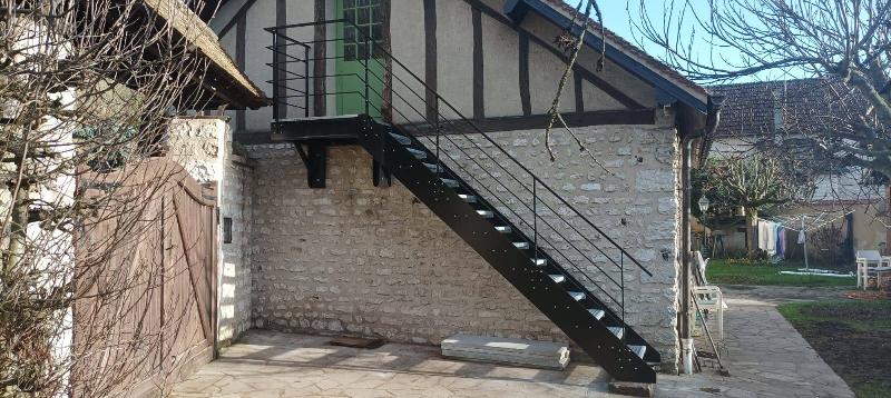 Escalier droit extérieur - Sur mesure - Marches en caillebotis galvanisé - Metal Eure_1