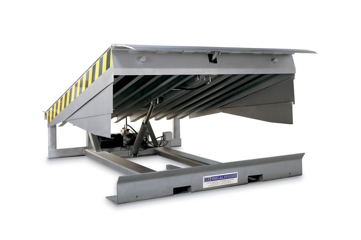 MSRH Niveleur de quai - Metalsystem - largeur 1800 à 2000 mm - lèvre rabattable en acier inoxydable ou galvanisé_1