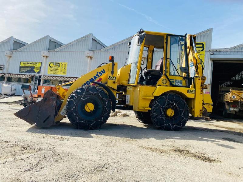 KOMATSU tractopelle wb70 (net de tva)_1