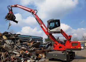 M25 pelle de manutention - 25t - portée maximale 8,5 à 10m - moteur 103 kW_1