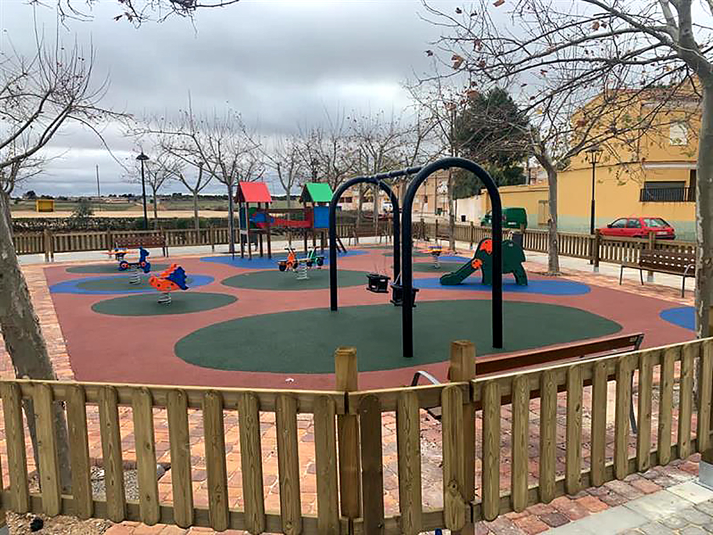 Balançoire Curvo Berceau JKSP02000 - Structure en métal galvanisé, résistante à l'abrasion et corrosion_1