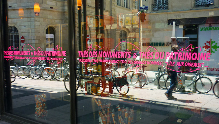 Adhésif fluorescent pour vitrines - signalisation populaire avec couleurs vives et résistantes_1