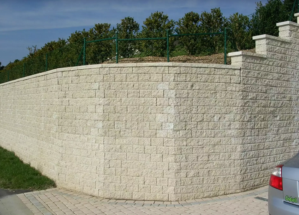 Bloc béton pour murs de soutènement, manu portable