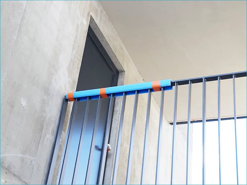 Profilé en mousse polyéthylène bleu, non abrasif, à forte capacité d'amortissement_1