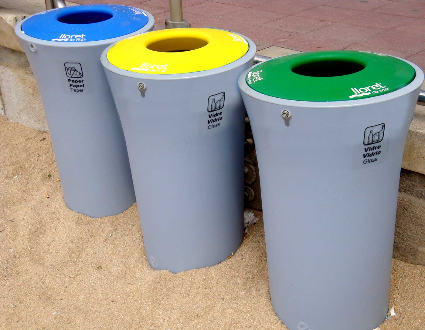 Poubelle tri sélectif IRIS M PA687M - polyéthylène rotomoulé - résistante et anti-vandalisme_1