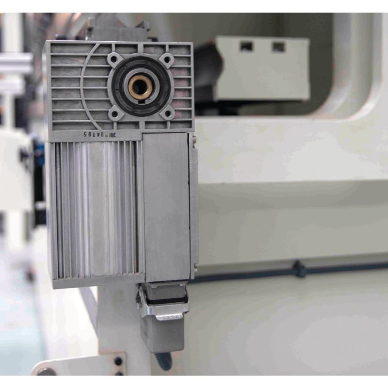 Presse plieuse hydraulique CNC Metallkraft GBP-BASIC S 30100 - 3 axes contrôlés - Cybelec CybTouch 12 - bombage motorisé_1