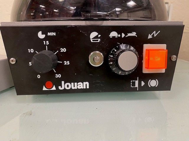 Centrifugeuse d'occasion pour laboratoire pharmaceutique jouan bb vvv - p2209-1885_1