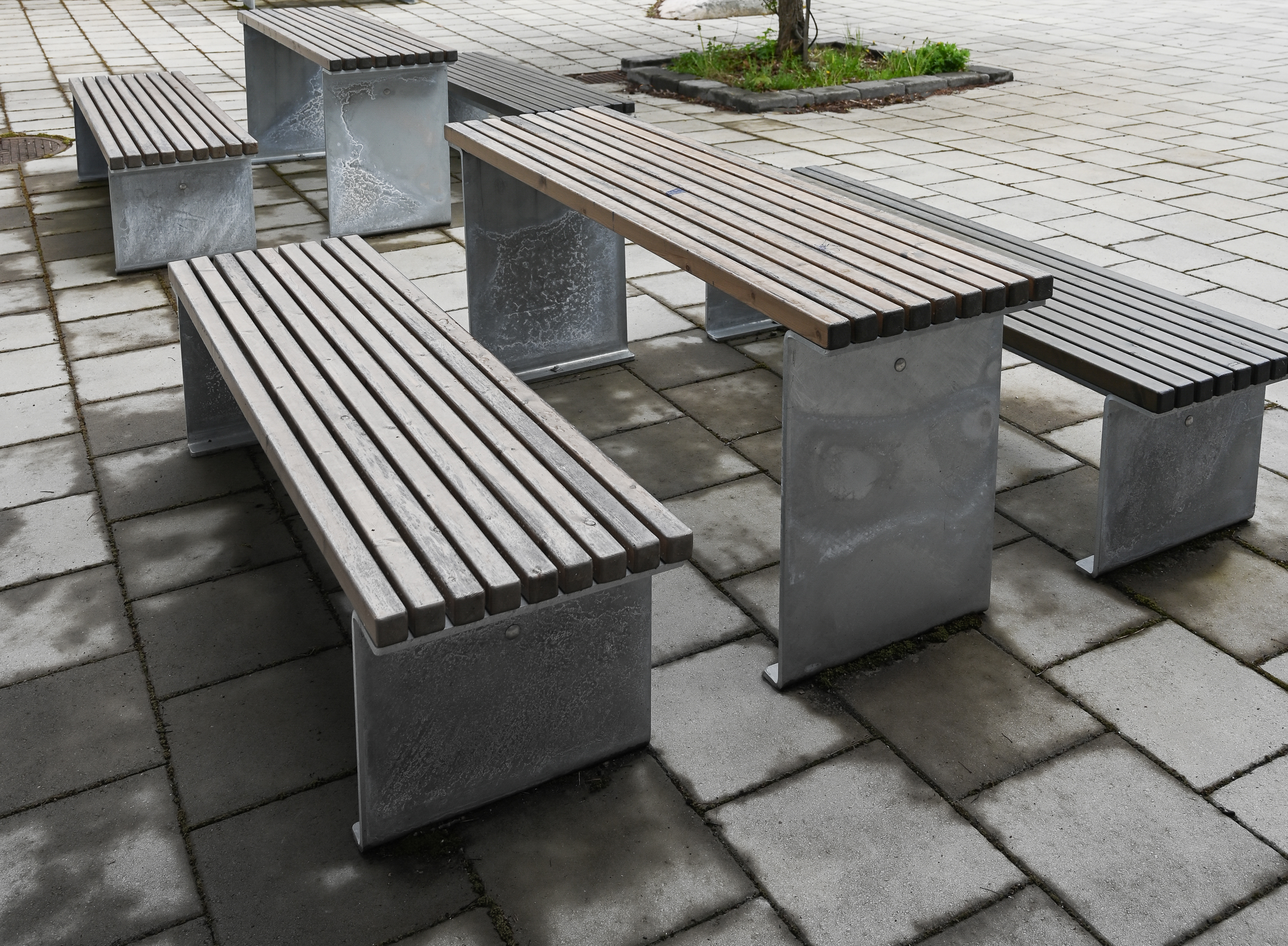 Table publique Birka réf 8003221 - Hags - Montage en 1h, dimensions 1760x490x720 mm_1