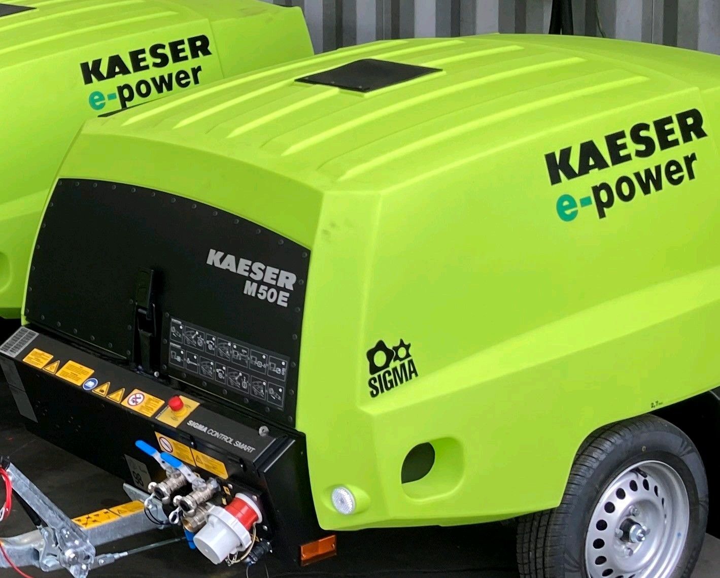 Compresseur mobile de chantier électrique KAESER M50E - 5000 L/min - 25kW - Régulation antigel_1