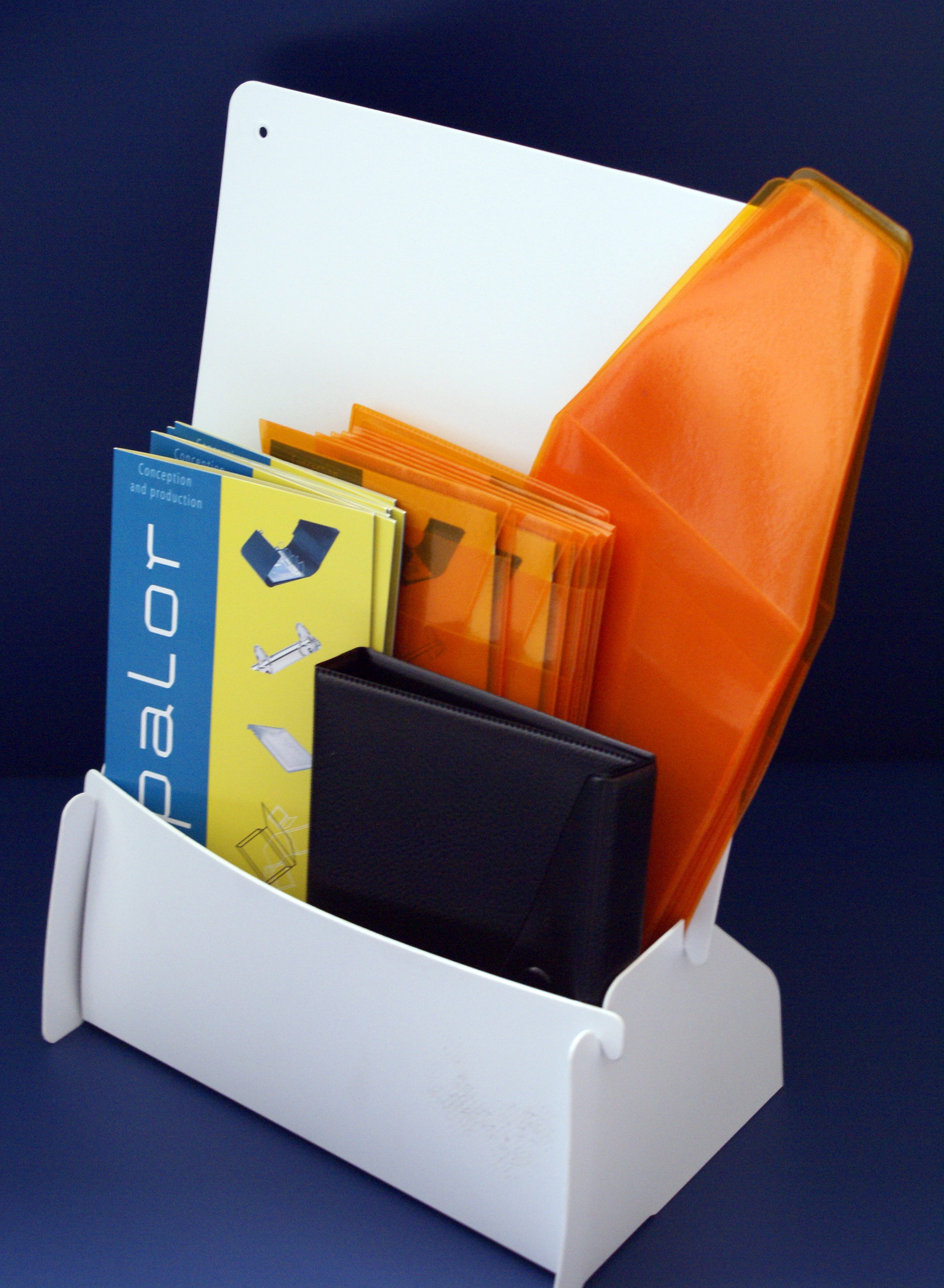 PLV de comptoir - Présentoir en plastique - Format A5 - Simple compartiment_1