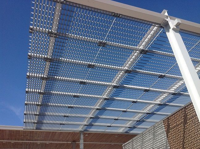 Caillebotis à lames inclinées fabrication sur-mesure_0