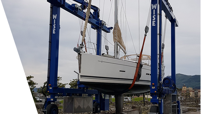 Élévateur de darse - Portique élévateur à bateaux sur roues avec 2 vitesses de déplacement et de levage_1