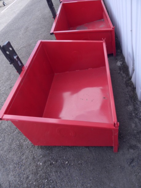 Bennette 3 points 1.50m - Pivot AV - Référence 451 - Capacité 320 dm³, poids 75 kg_1