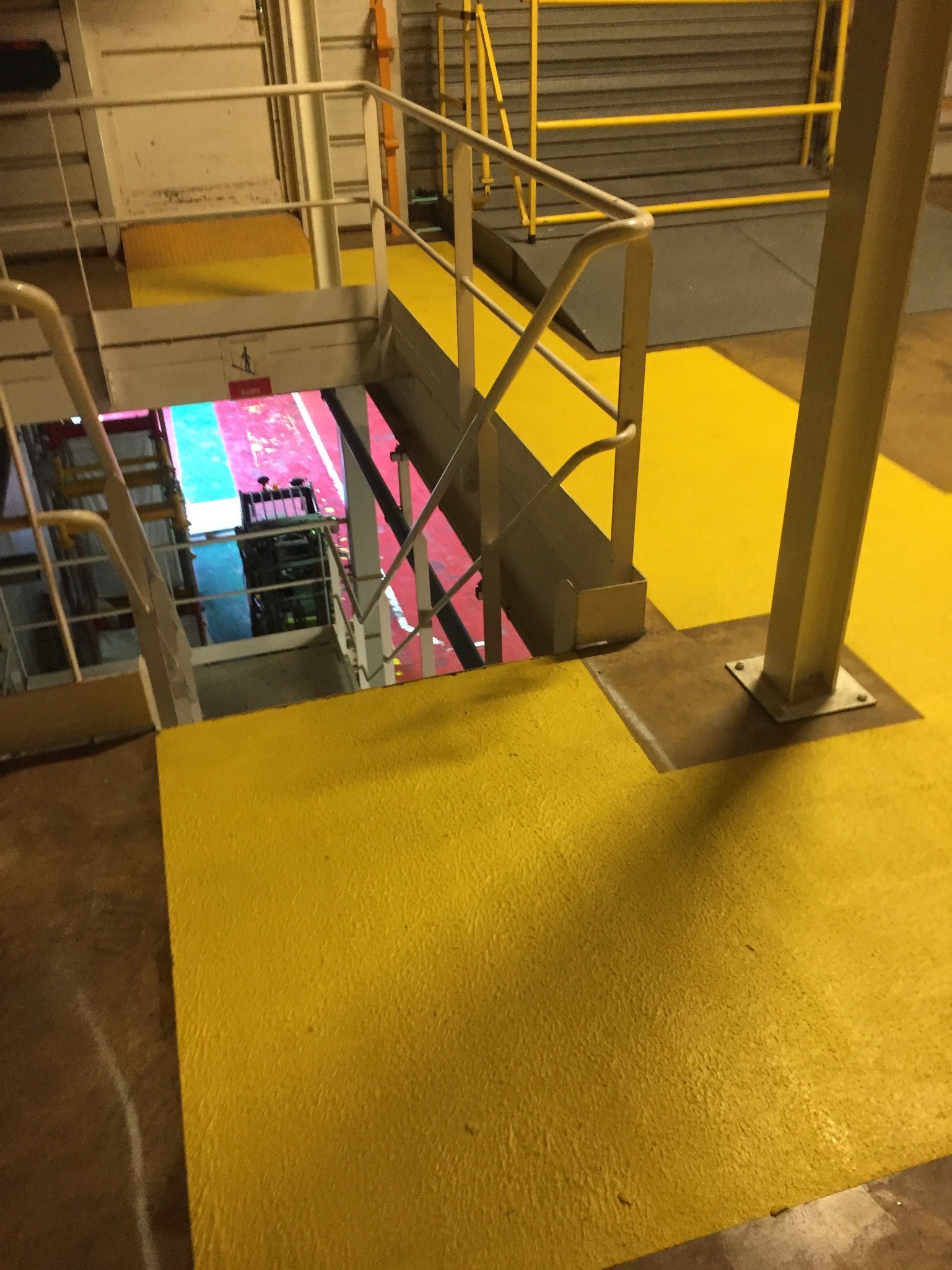 Marquage au sol Rollplast - peinture très antidérapante et durable - séchage rapide 10 min_2