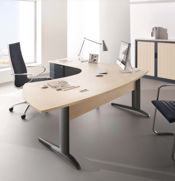 Bureau open space moderne avec voile de fond en bois - Gamme Prem's Columbia - Piètement en L et finitions variées_1