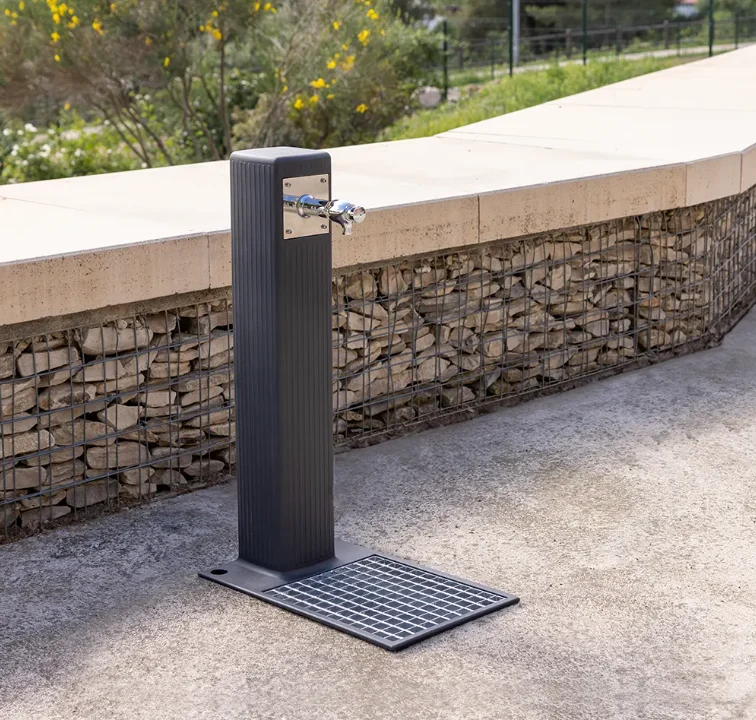 Fontaine Galdana en plastique_1