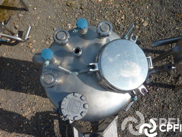 Bac de lancement fermé 150L - BNC054 - 3 pieds, 3 piquages sonde_1