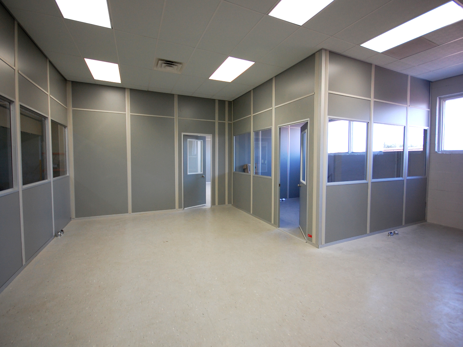 Bureau modulaire - Système standard - Protection contre le bruit, la poussière, la chaleur et le froid - ModTech_1