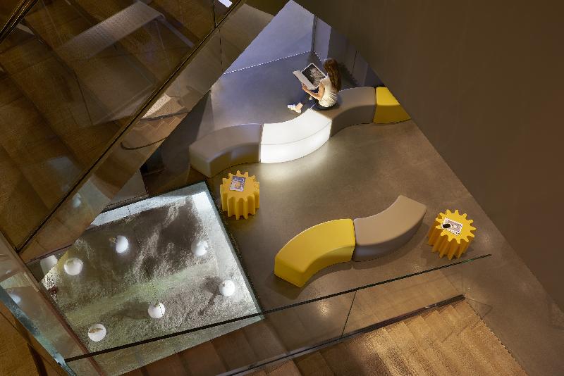 Pouf lumineux Snake - Slide - Sans, Intérieur_1