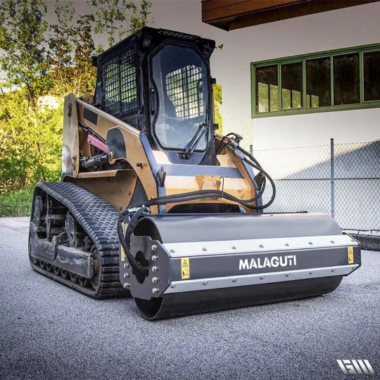 Rouleau vibrant pour skip loader - MALAGUTI - Haute performance - 1600 à 2000 mm - Compactage de sable et gravier_1