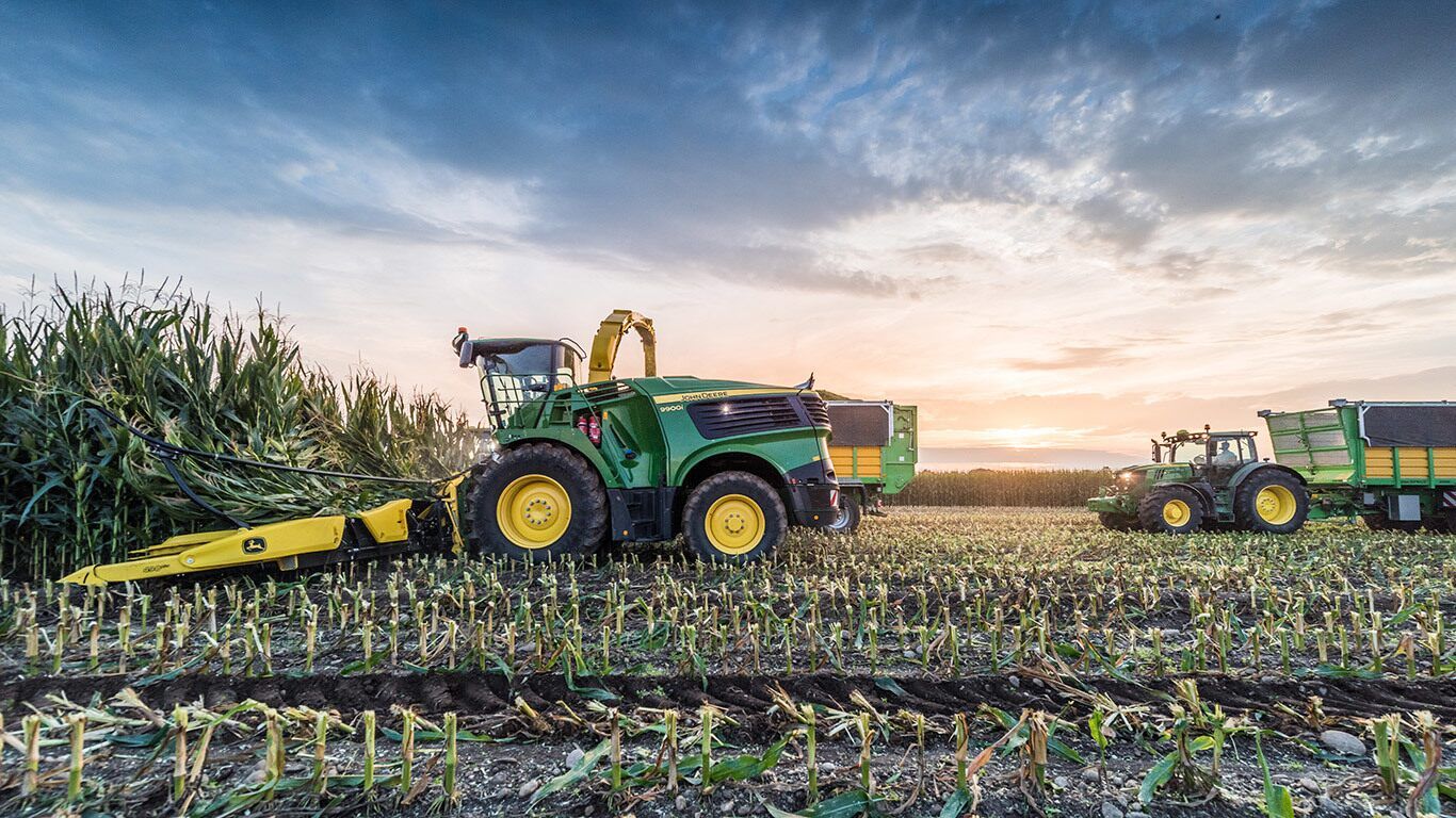 Machine agricole John Deere série 9800 pour récolte
