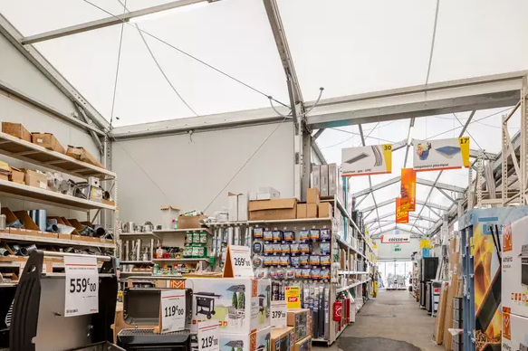 Magasins et extensions de magasins temporaires pour secteurs de la grande distribution - Neivalu_1