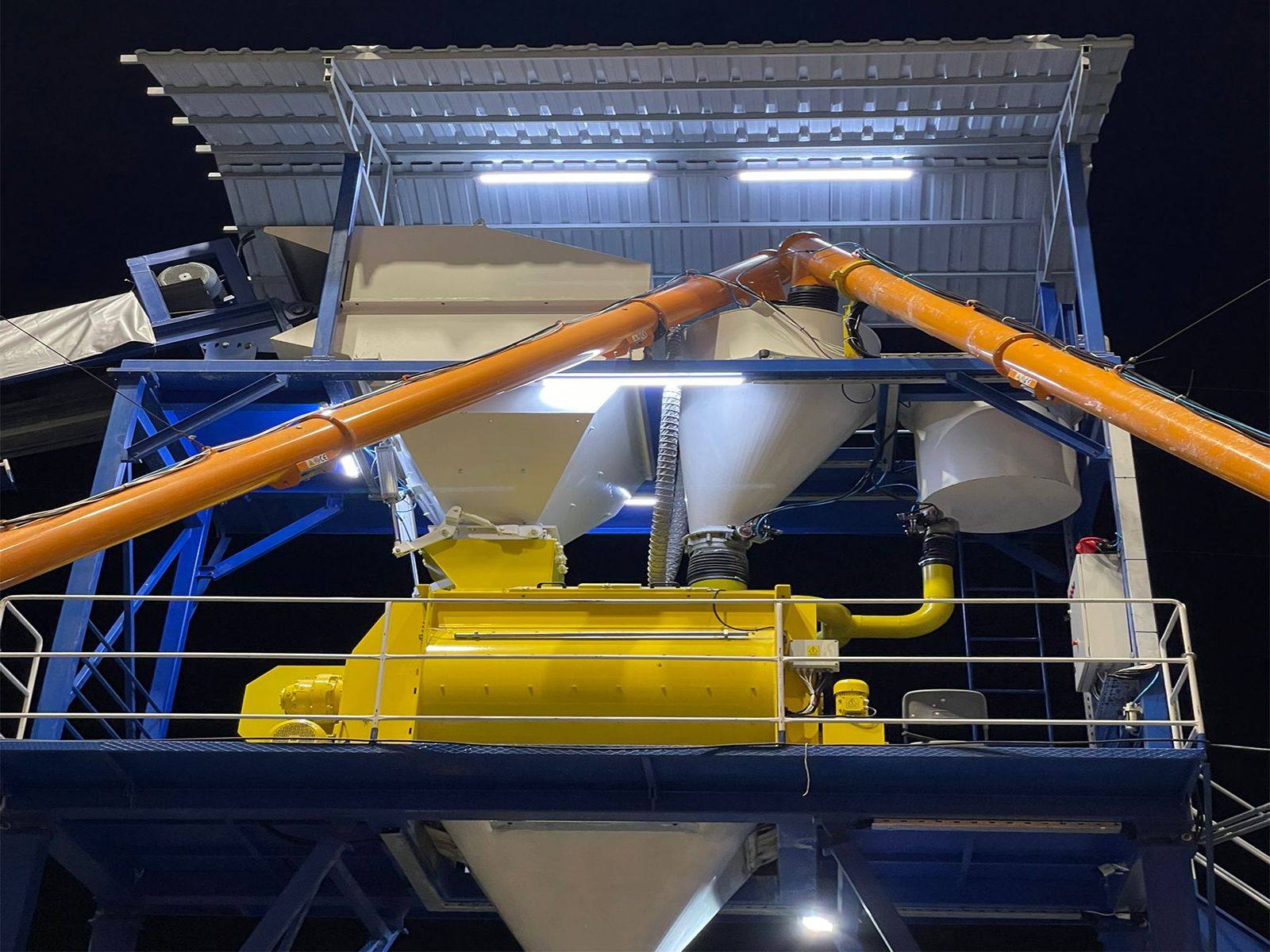 Centrale à béton 90 m³ - Solution clé en main avec malaxeur double arbre, silo de 100 tonnes et automatisation_1