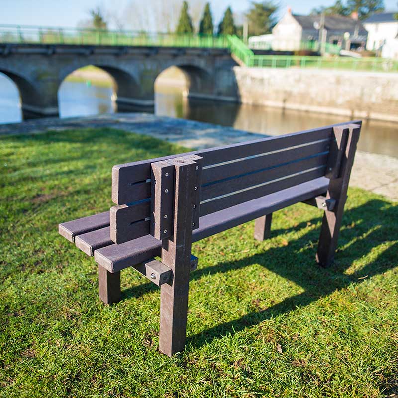 Banc public en matériau recyclé avec dossier tolede_1