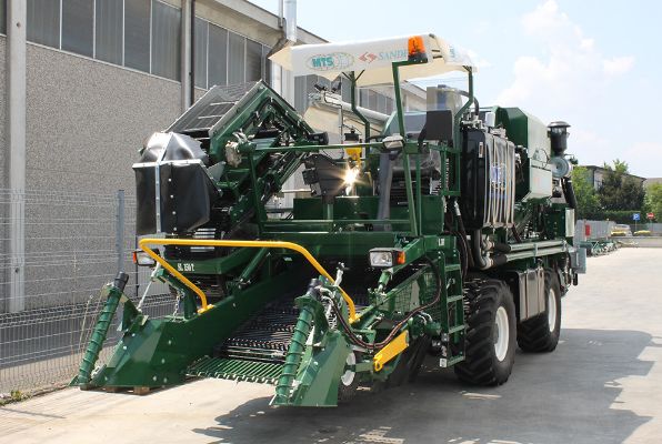 Récolteuse de tomates sl 150 - mts - capacité de récolte 20 à 30 t/h - puissance 129 kw_1