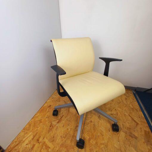Steelcase Think - Chaise d'occasion - Ergonomique avec système de flexion et basculement - Hauteur réglable - Couleur beige_1