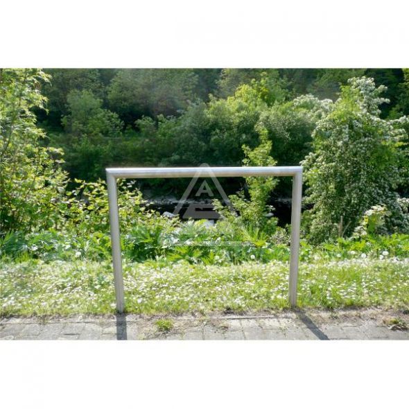 447_09B arceau urbain - Schake - tube d'acier Ø48 x 2,5 mm - assemblage soudé et coupé en onglet_2