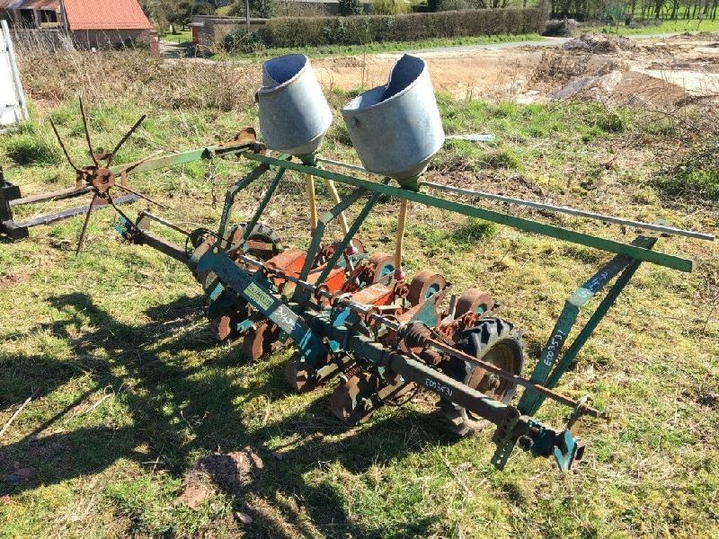 Semoir maraîcher / légumier Stanhay Webb 4 rangs - En occasion_1