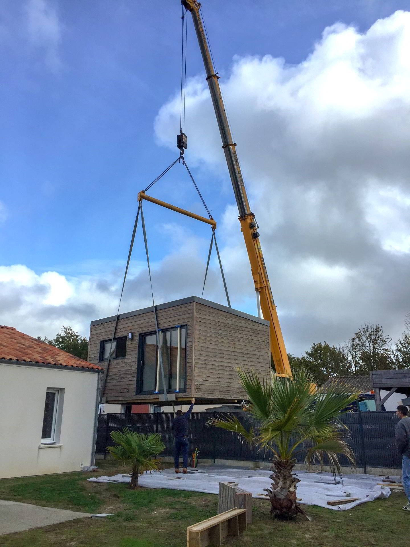 Annexe de jardin en bois avec surface habitable de 25m2