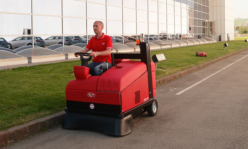 Otto - Balayeuse de voirie RCM - 130 litres - Compacte, robuste et performante_1