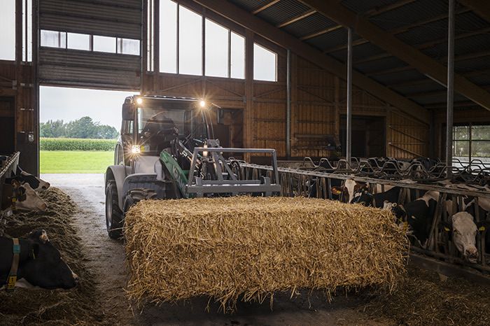 Mini chargeuse sur pneus Kramer KL43.8 - 6,05t - 100 CV - cabine panoramique spacieuse_1