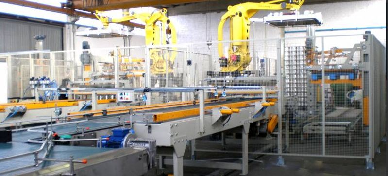 Sagittarius RAPDP EC/FC - Robot palettiseur et dépalettiseur pour boîtes vides et pleines - Clevertech France - Tête magnétique ou à vide_1